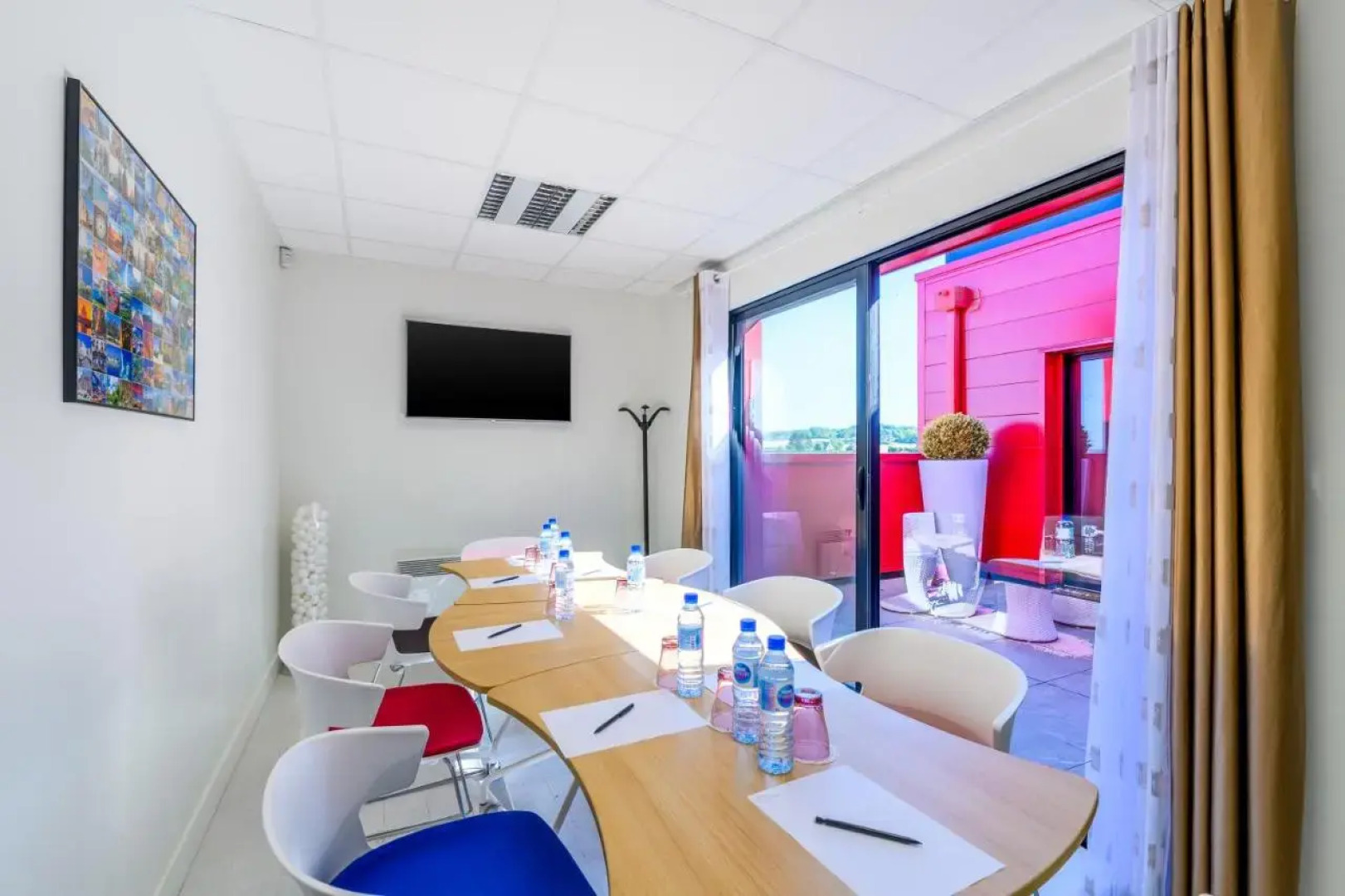 Kyriad Prestige Amiens Poulainville Hotel And Spa