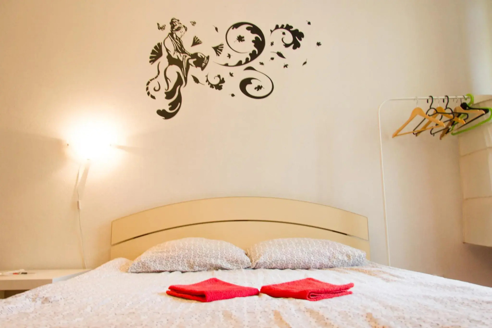 ИНЬ-ЯНЬ Мини-Отель на 8 Марта