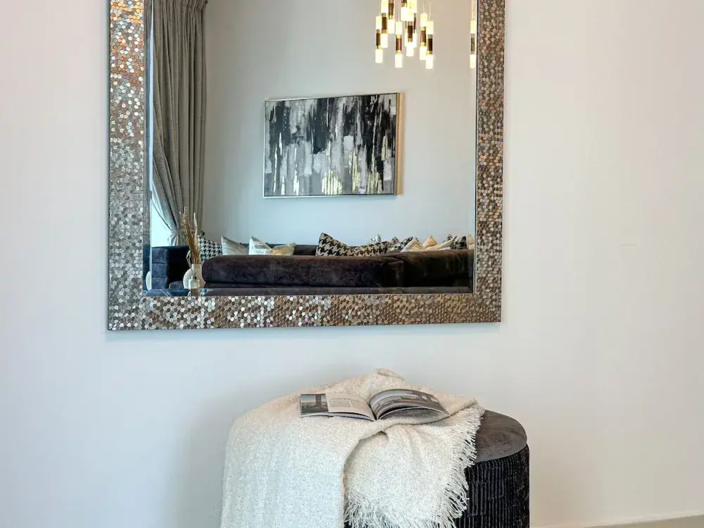 HiGuests - The Marina Torch