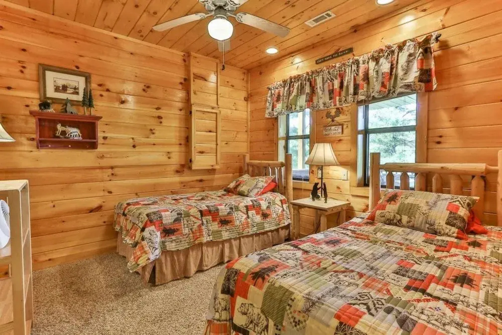 CHEROKEE SUNRISE LODGE Apartment 4 NEVAEH CABIN RENTALS