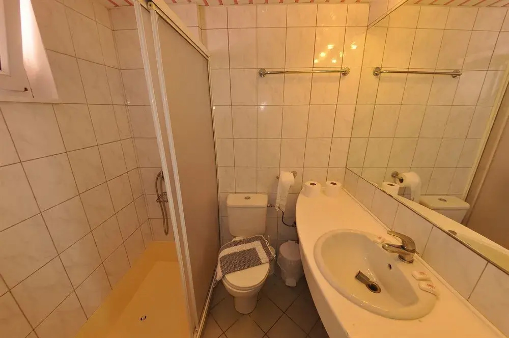 The Pink Palace Hotel & Hostel