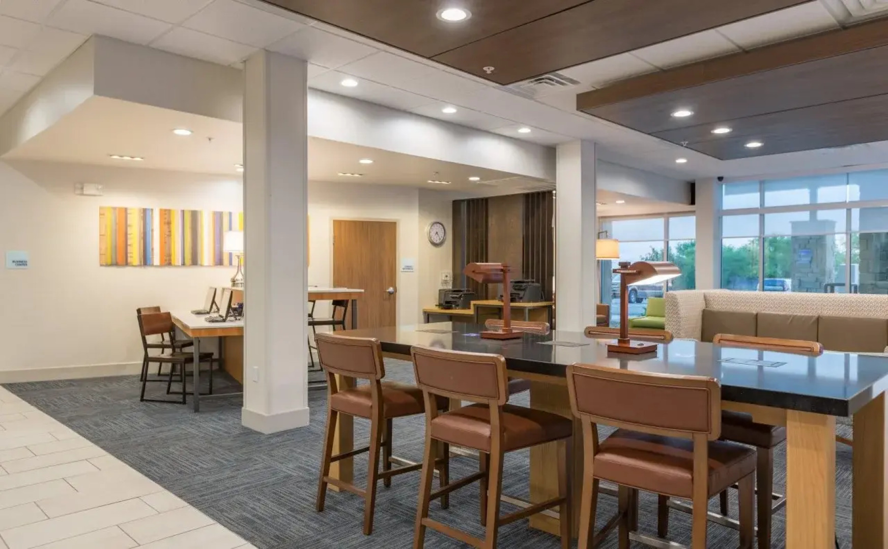 Holiday Inn Express and Suites San Marcos South by IHG