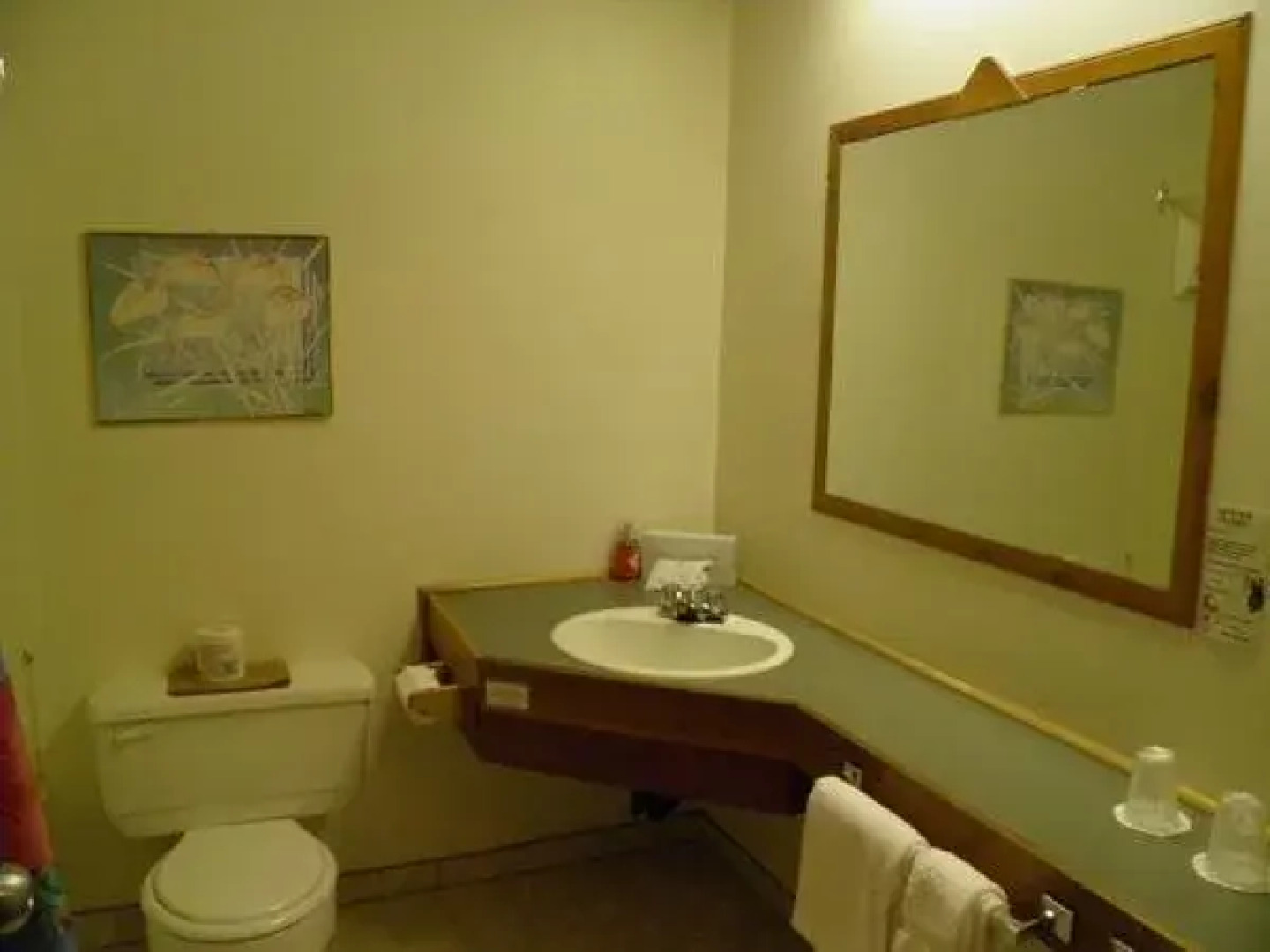 Westwind Inn on the Lake