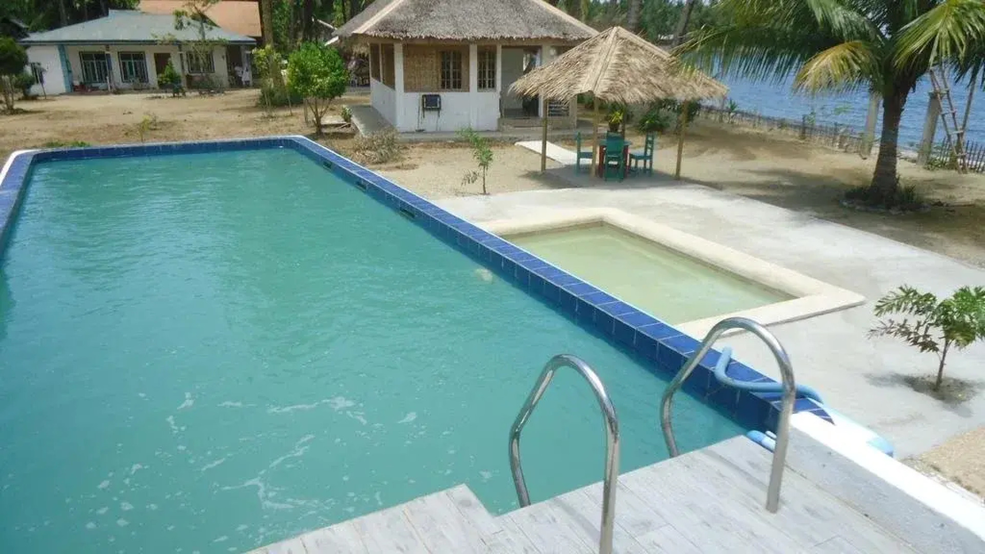 Melrose Beach Resort