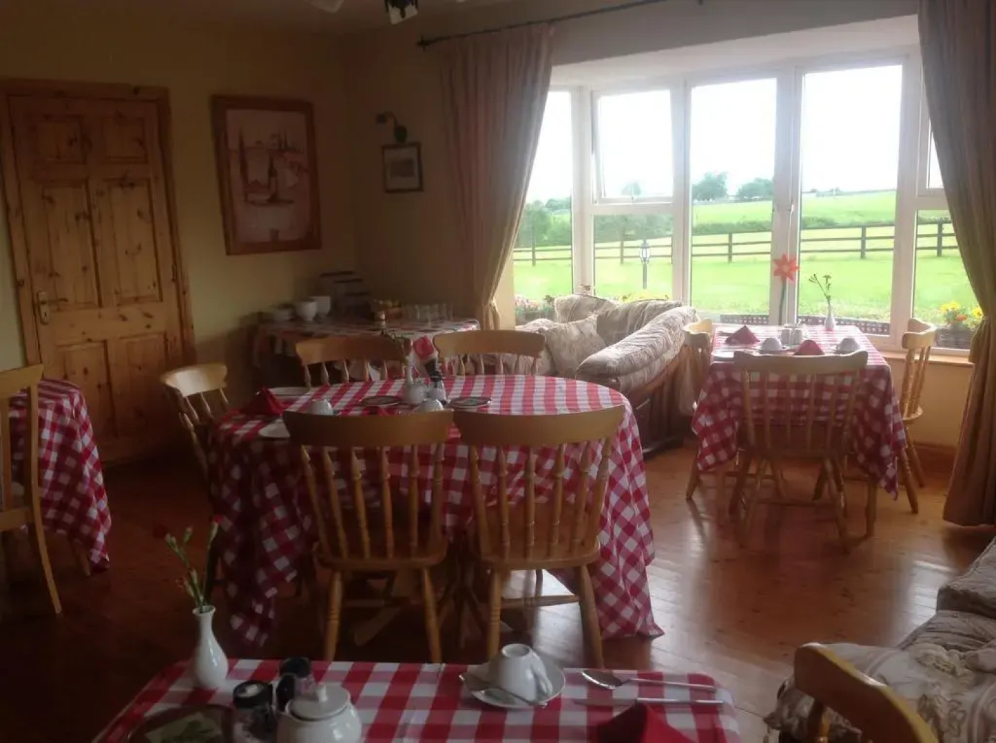 Loughrask Lodge Bed & Breakfast