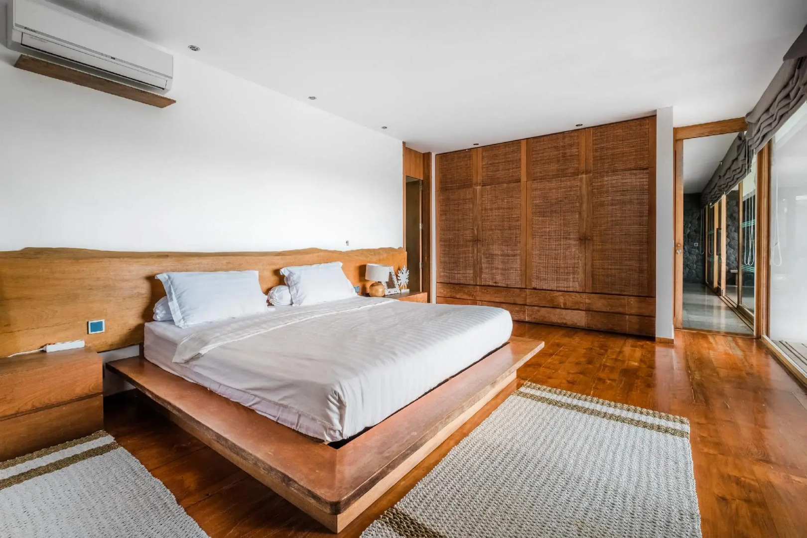 Jimbaran Balangan Beach Front Villa Nakar