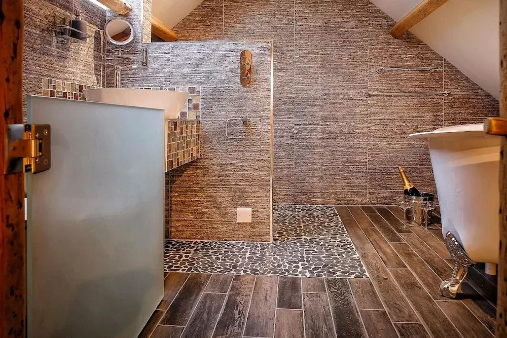 The Coach House at Gileston Manor