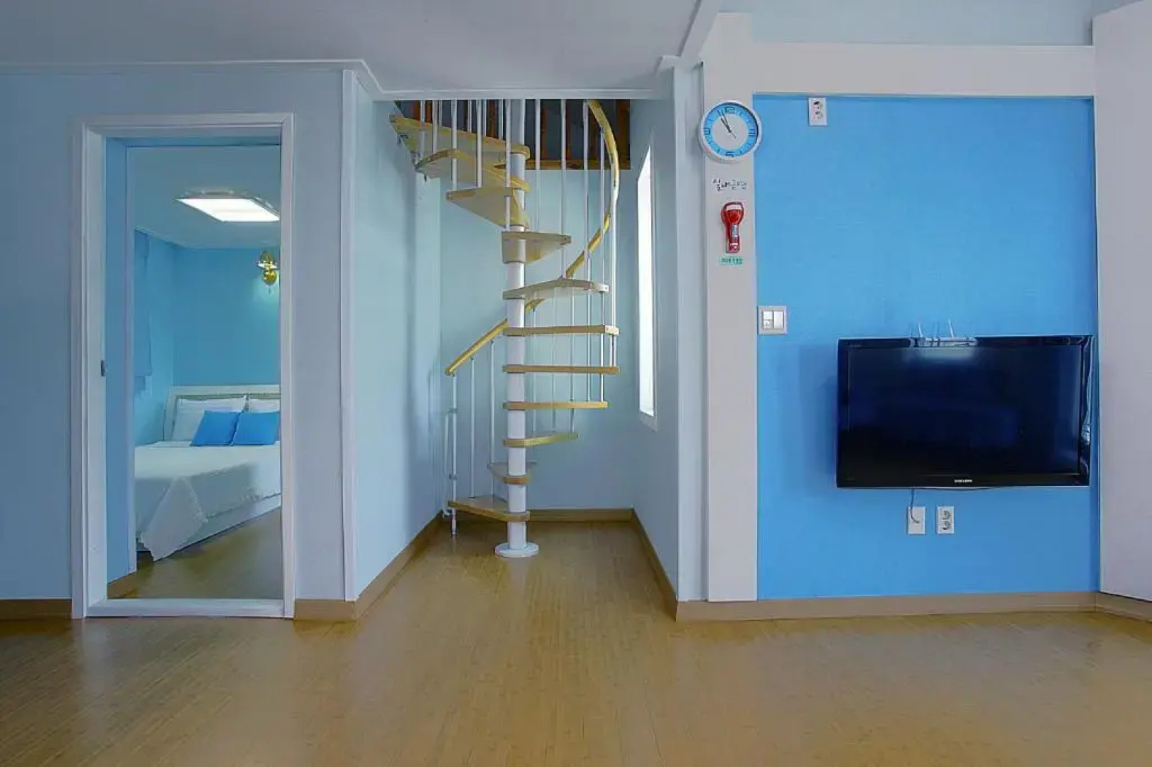 Forest of Color Pension