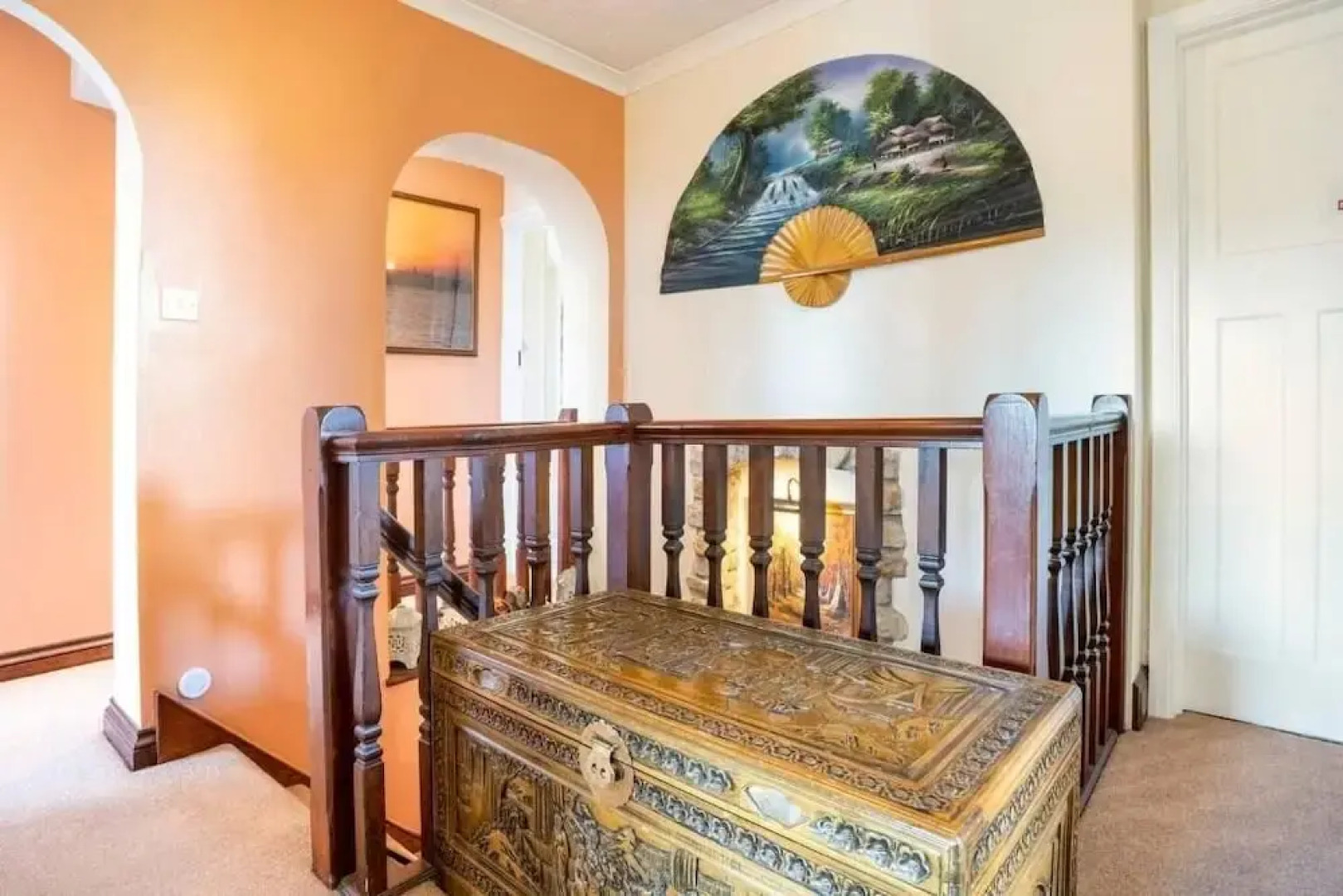 WILLOW RIDGE - a large country house with 3 rental rooms