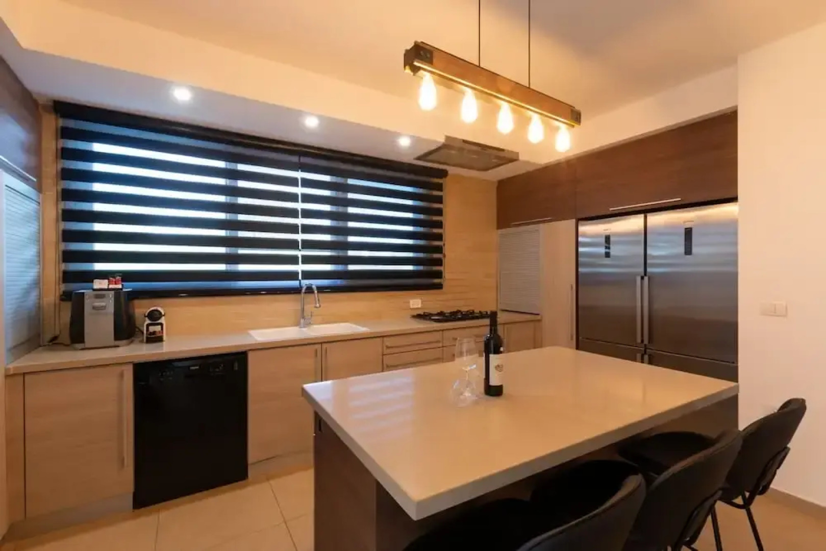 Huge Pampering Villa 5 BR with Jacuzzi