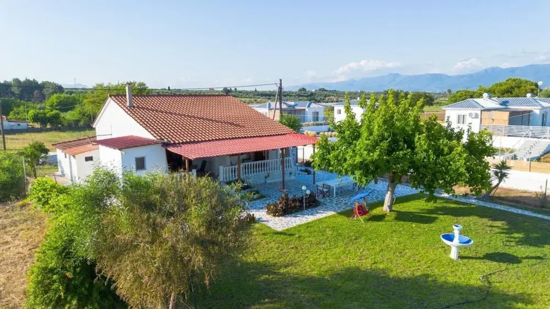 Seaside Retreat for Families and Pets