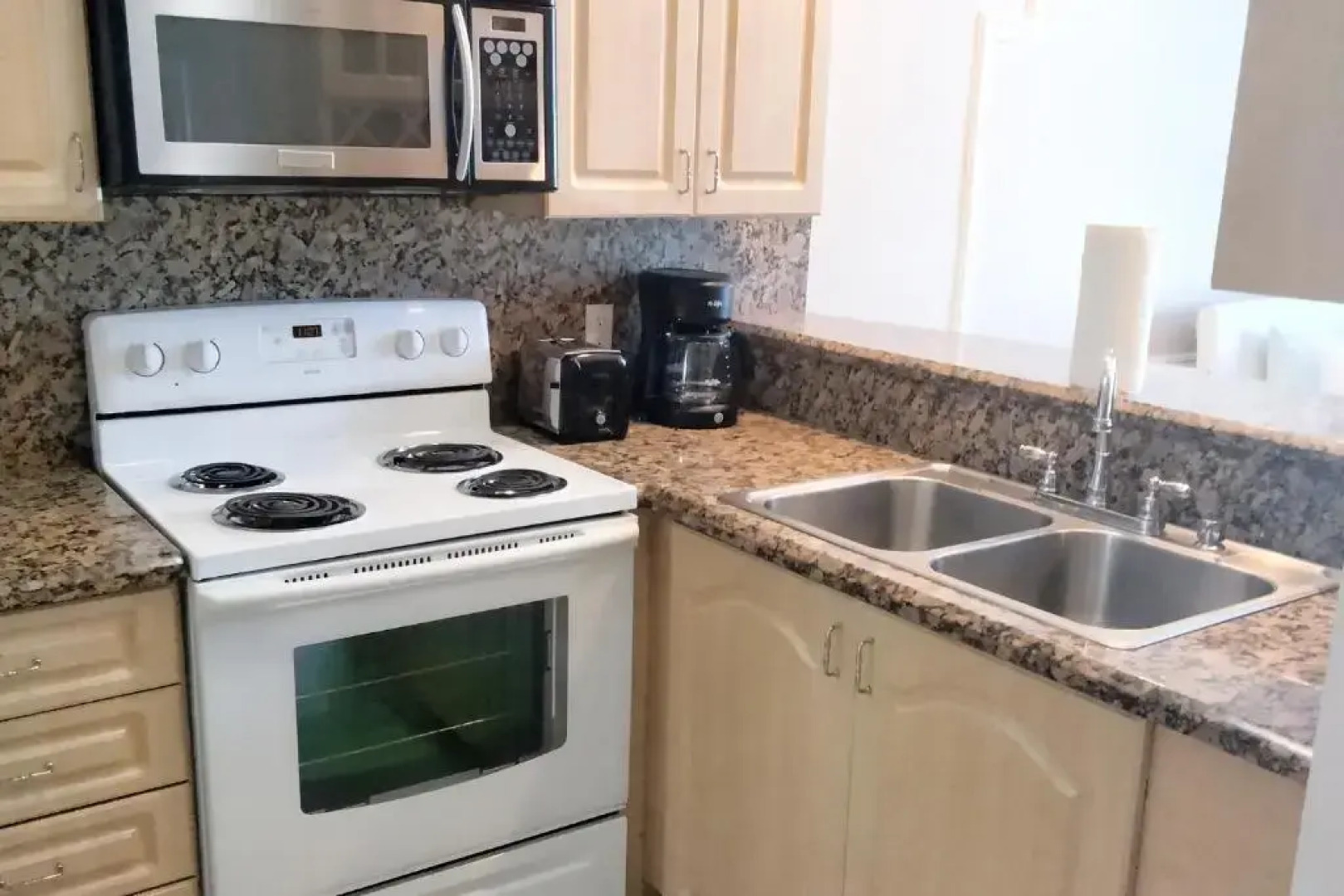 Miami Beach Apartments by Mia Rentals