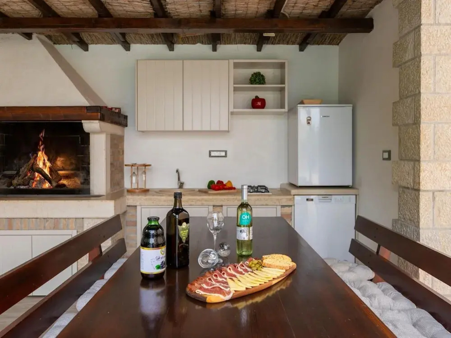 Splendid Villa in Vižinada with Hot Tub