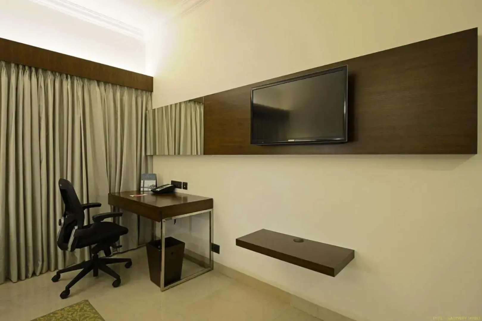 The Gateway Hotel Lakeside Hubli