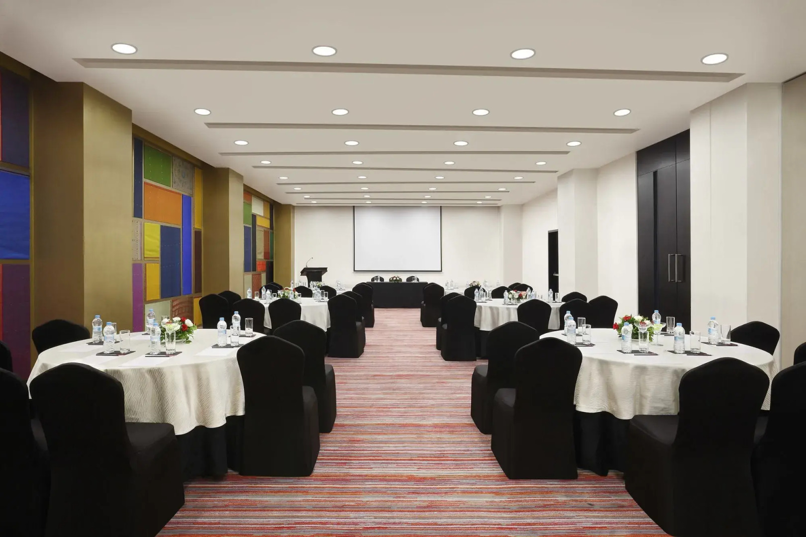 Crowne Plaza Pune City Centre by IHG