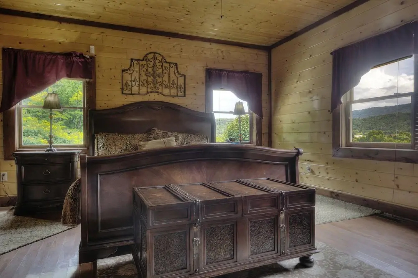 Mystical Creek Pool Lodge #600