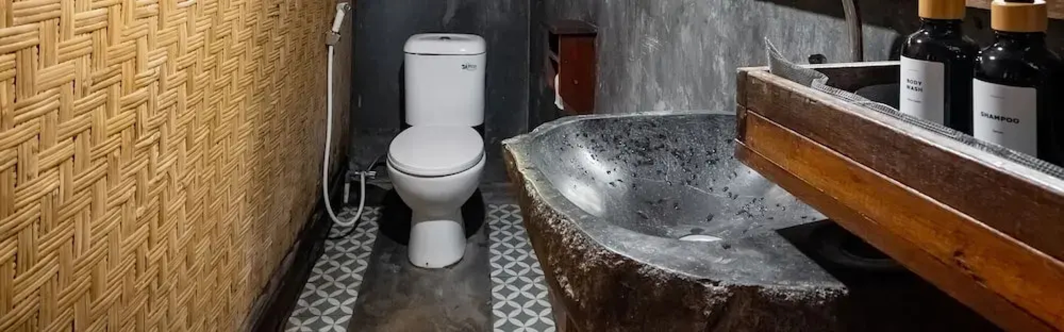 TwoSpaces Living at Kayu Beach Villa