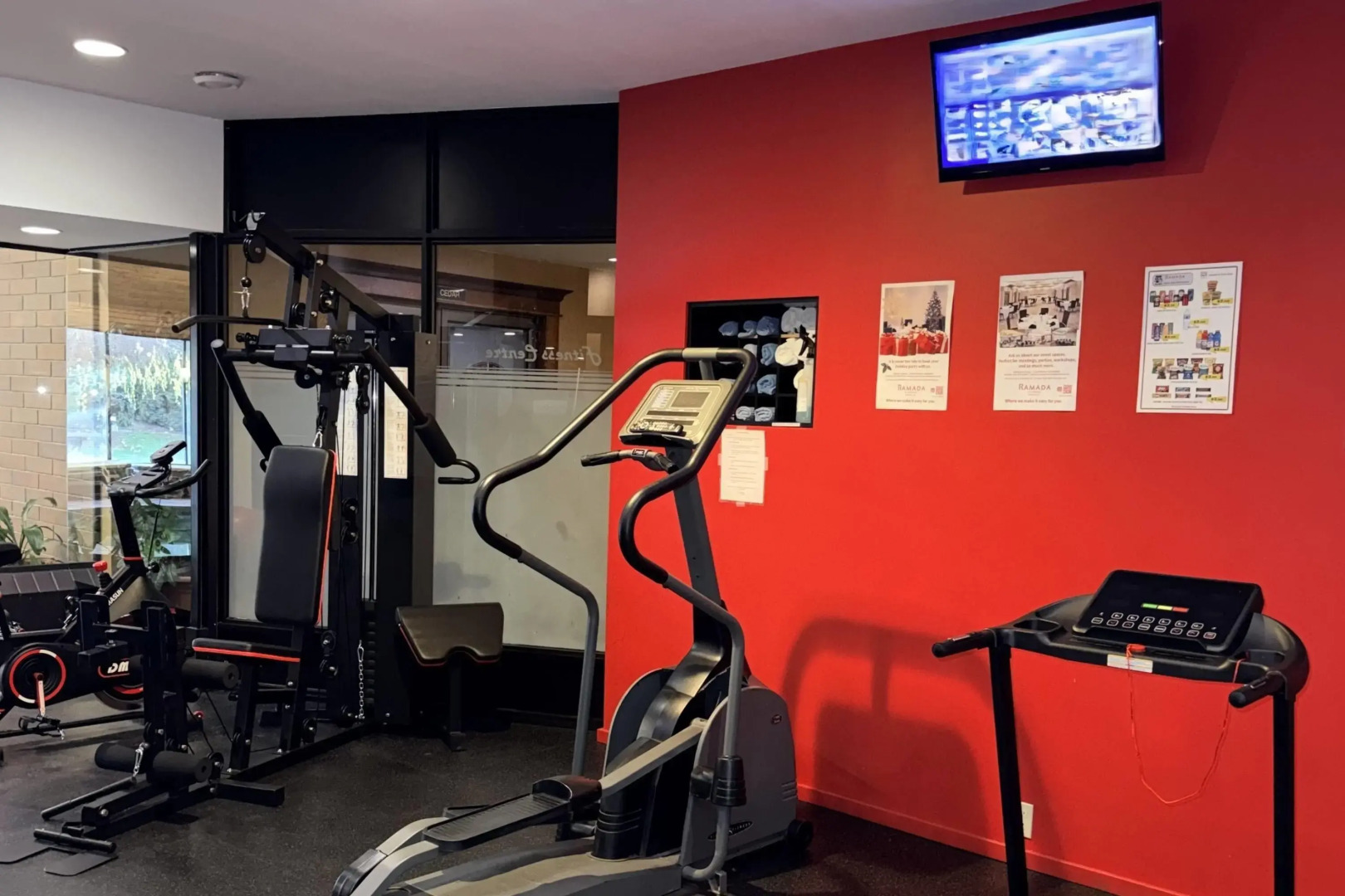 Ramada Hotel & Conference Center by Wyndham Kelowna