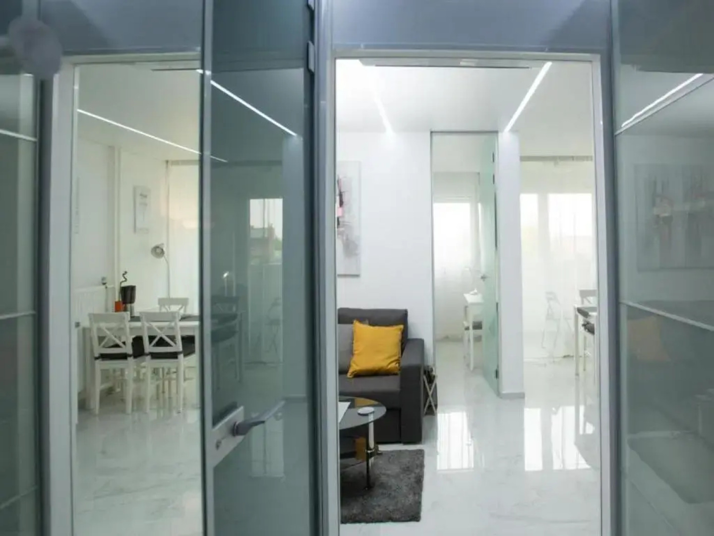 Modern & Luxury APT Zagreb Airport W/ Free Wifi