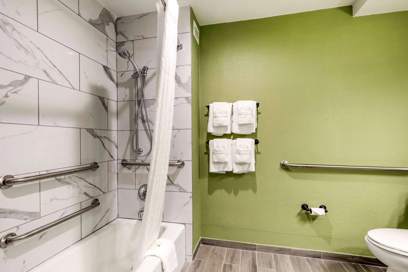 Quality Inn & Suites Plano East - Richardson