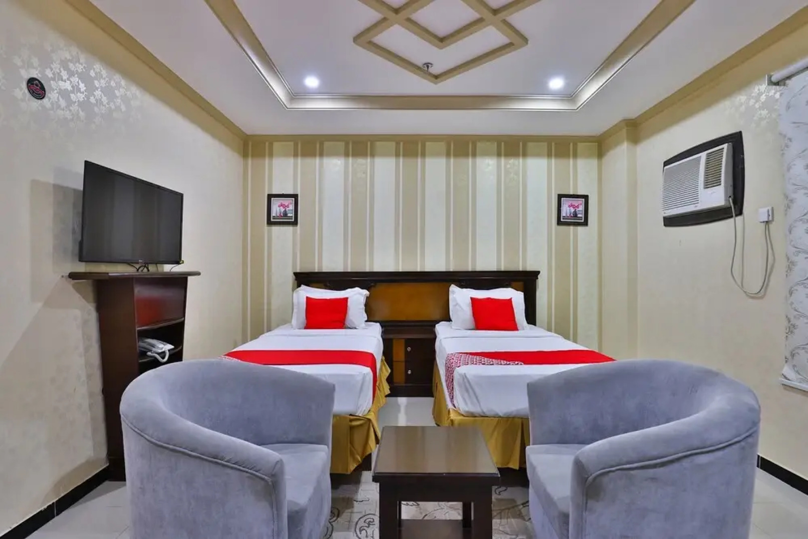 OYO 235 Shate Al Ahlam Hotel