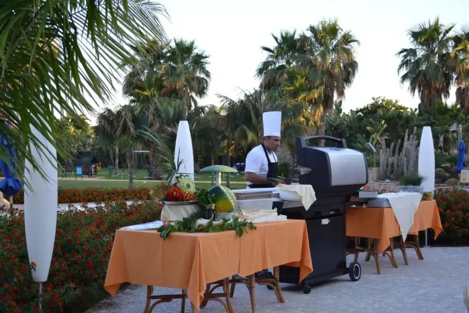 Lantana Resort Hotel & Apartments