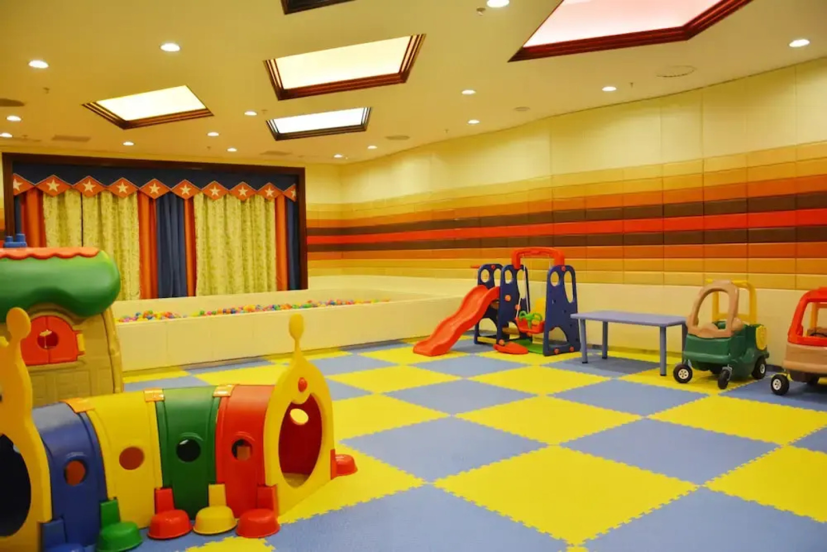 Country garden wave bay phoenix hotel