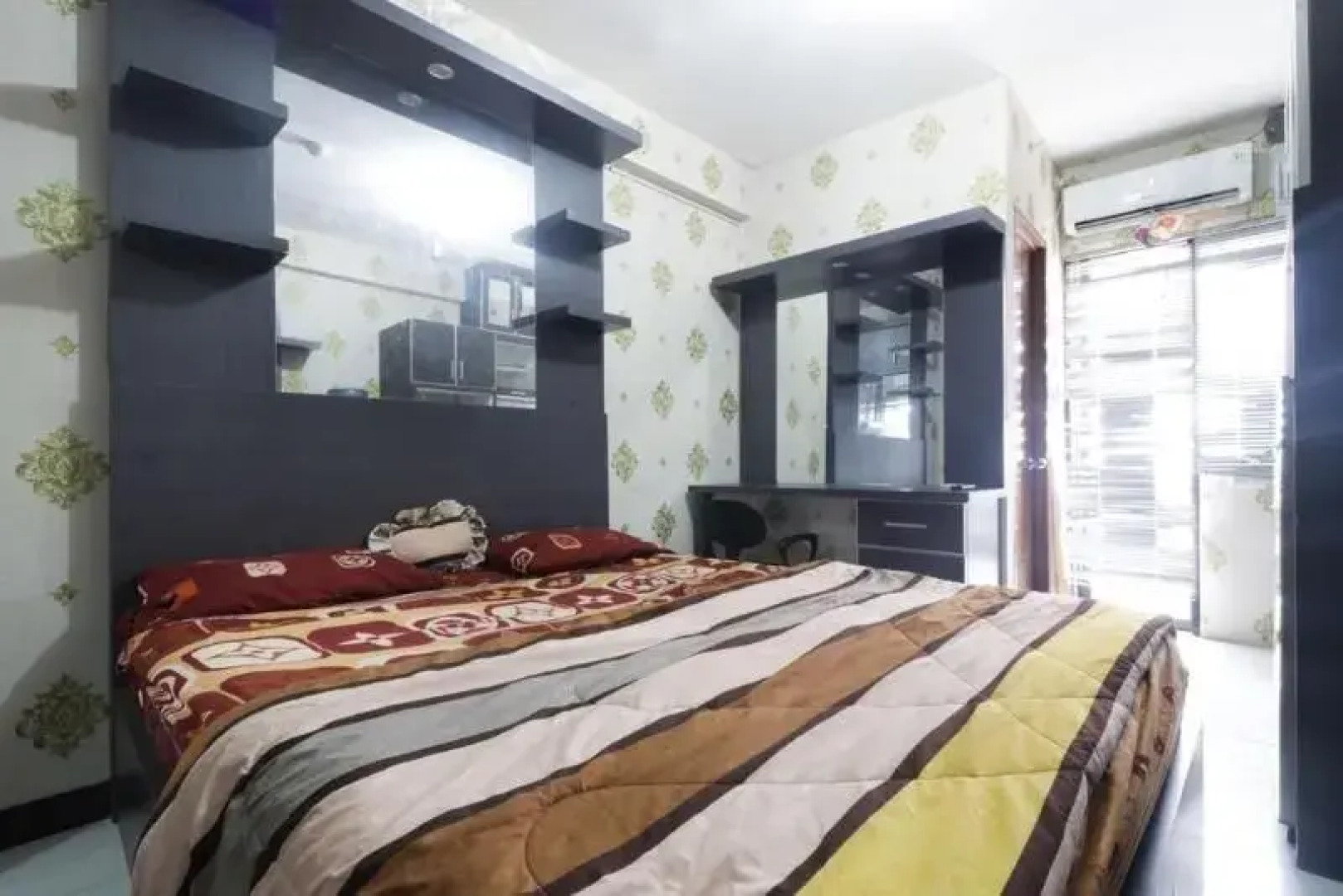 Jo Rooms - Apartemen Betos by ZUZU