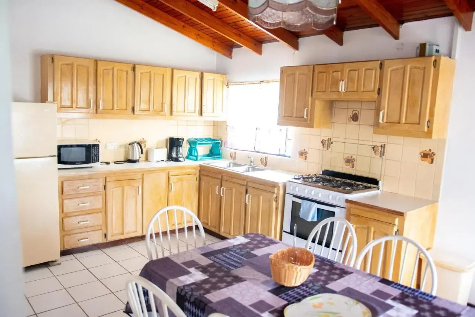 Tropical Breeze Guest House