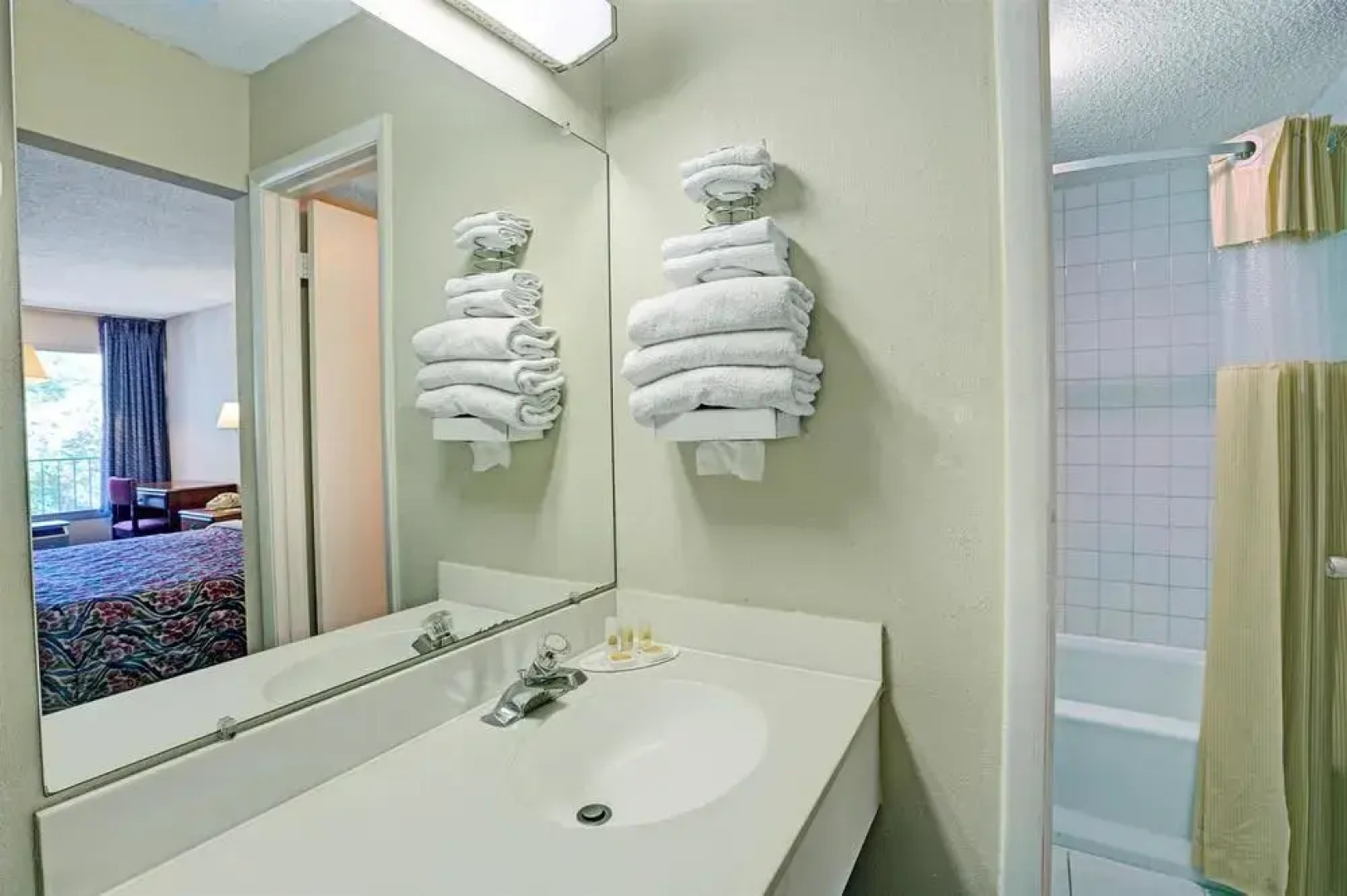 Days Inn Jellico - Tennessee State Line