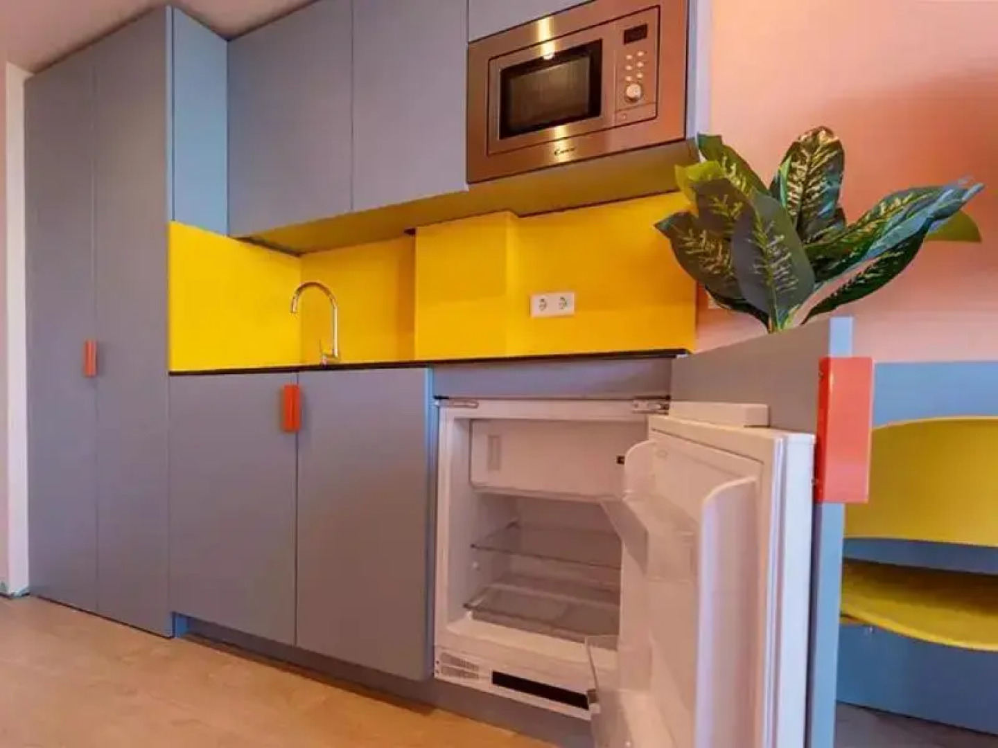 La Marina Sunset 3000