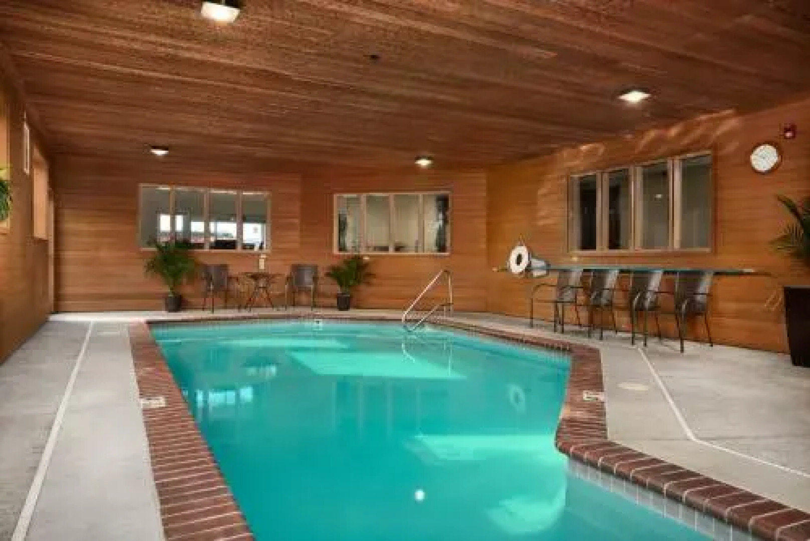 The Garibaldi House Inn & Suites