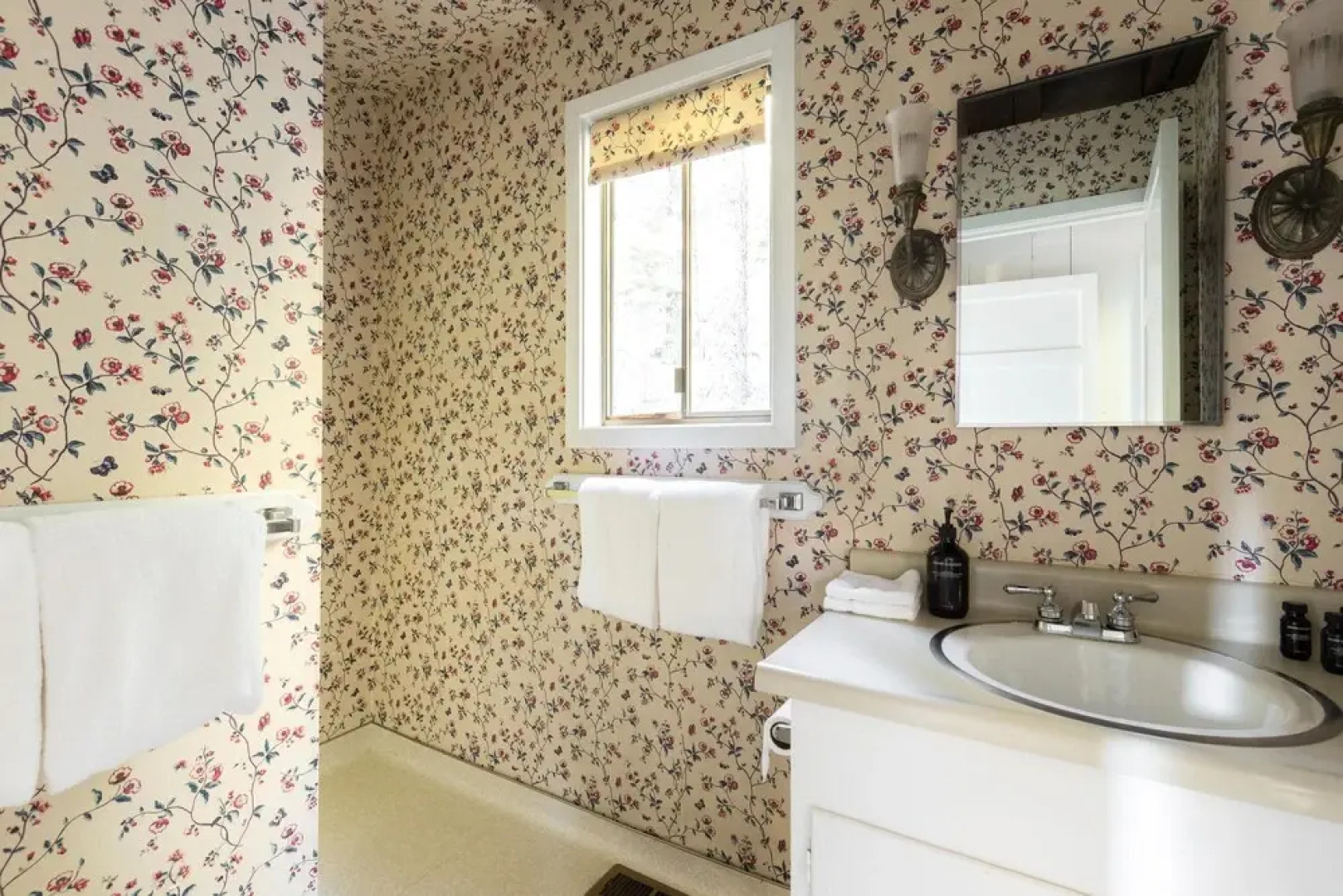 Everett by AvantStay