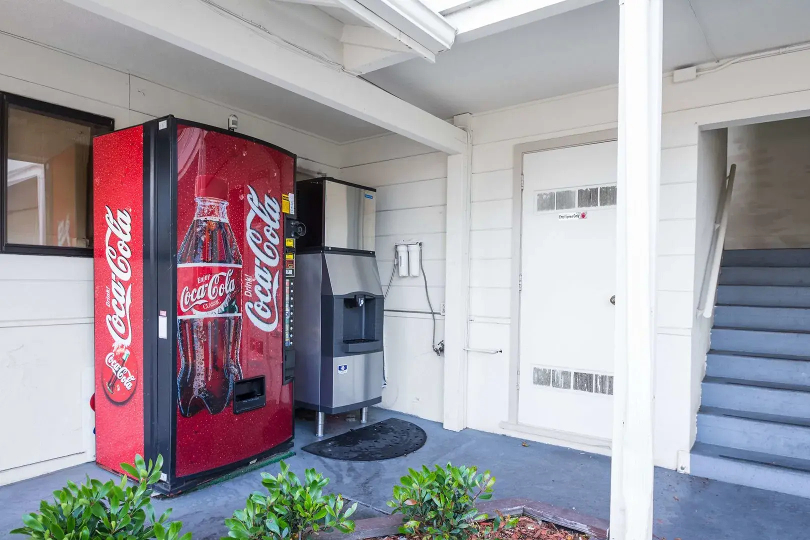 Fisherman's Cove Inn