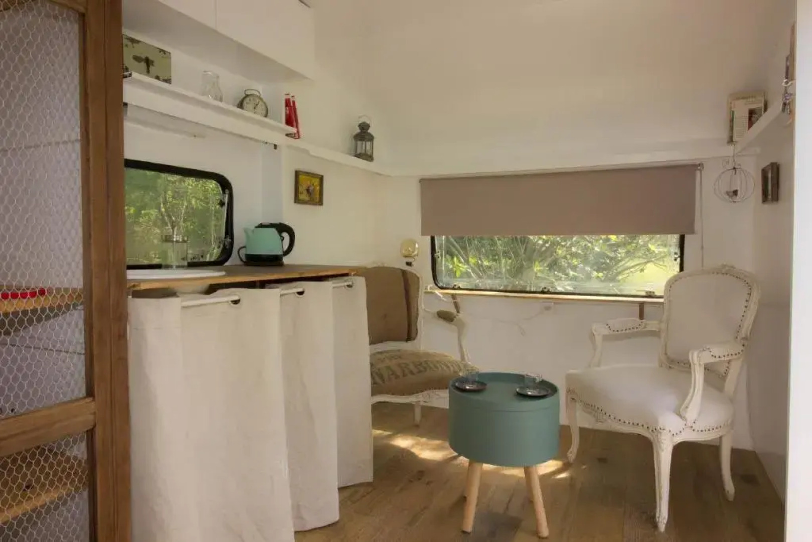 Ma caravane dans les collines