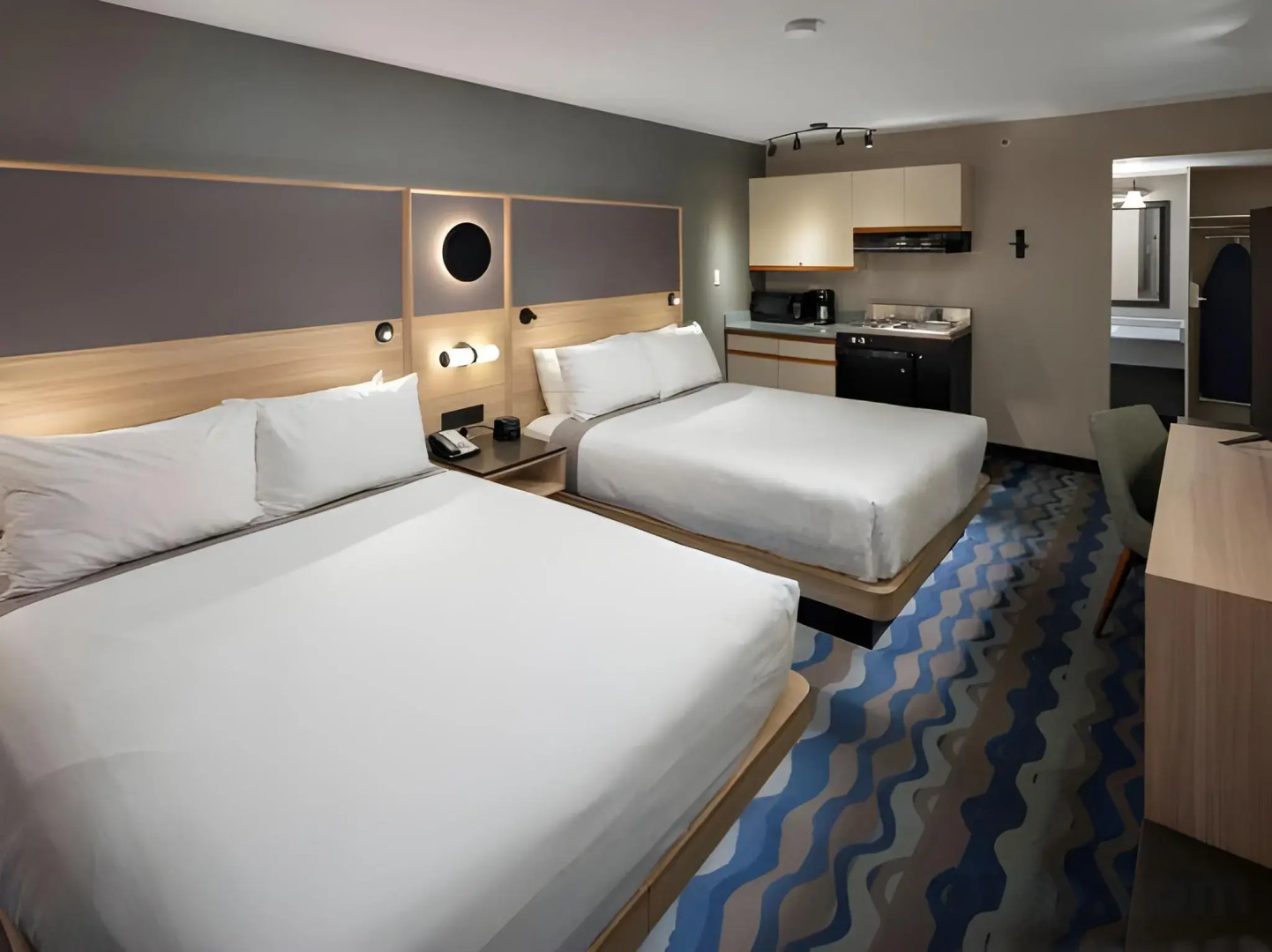 Accent Inns Vancouver Airport