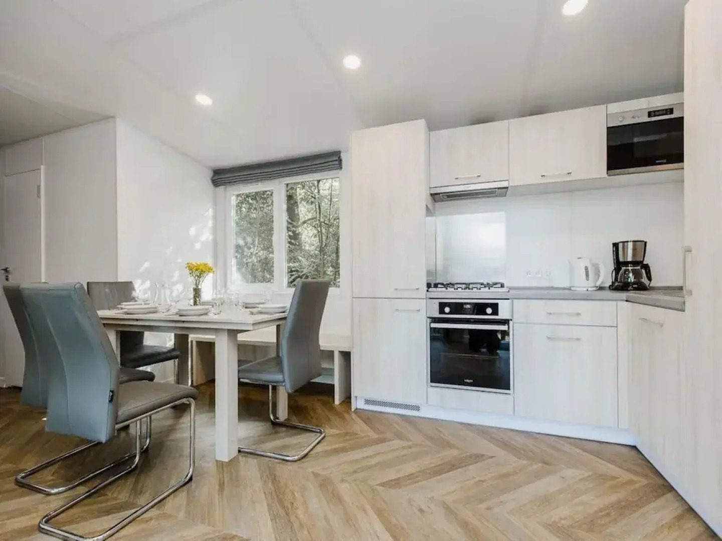 Relaxing Apartment With Jacuzzi