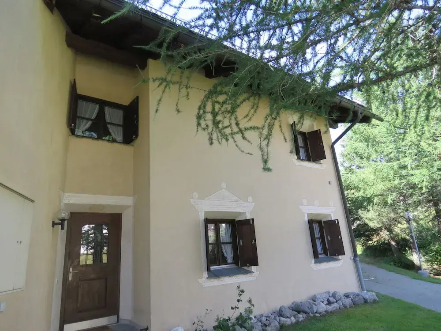 Schweizerhaus Apartments