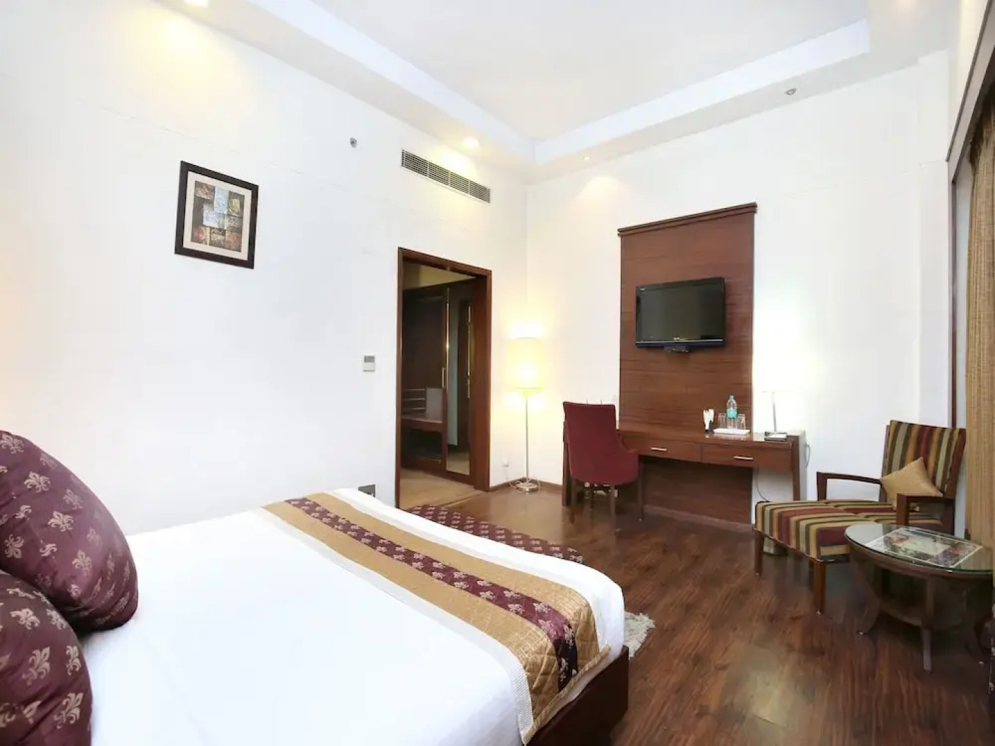 OYO 14718 Woods resorts