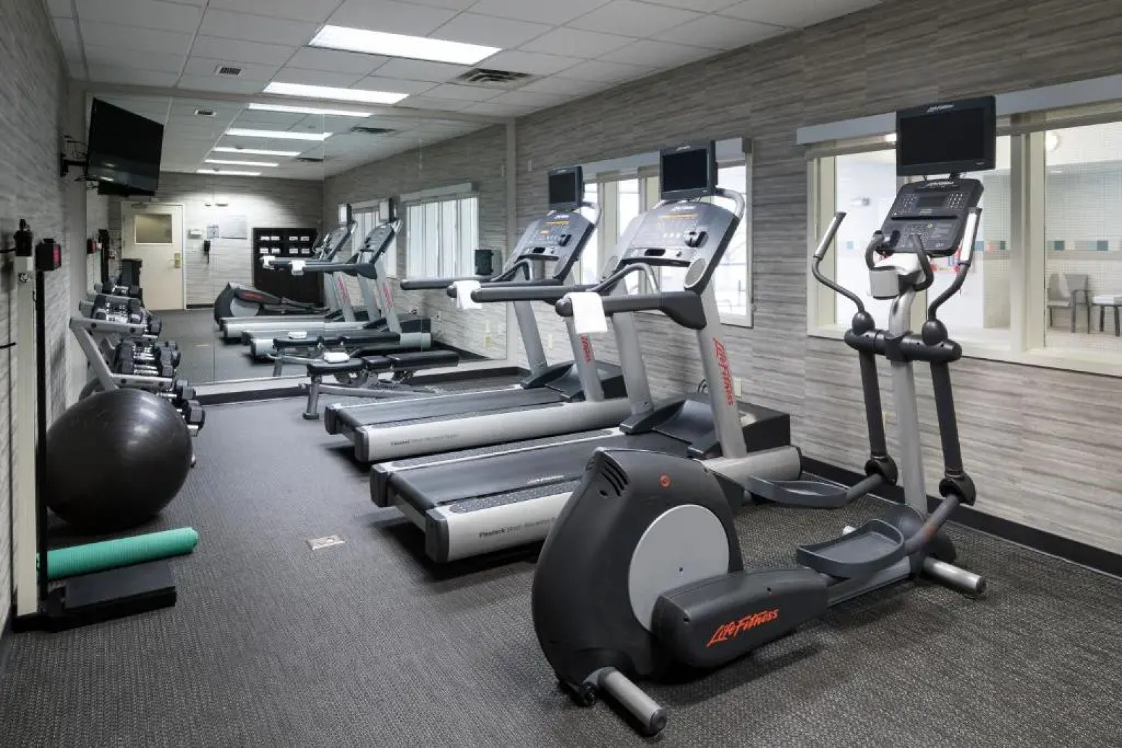 Courtyard by Marriott West Orange