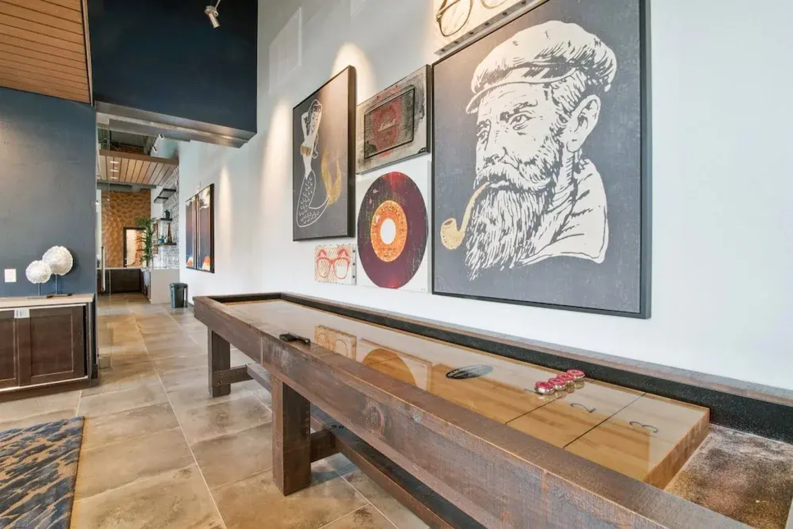 Global Luxury Suites in Menlo Park