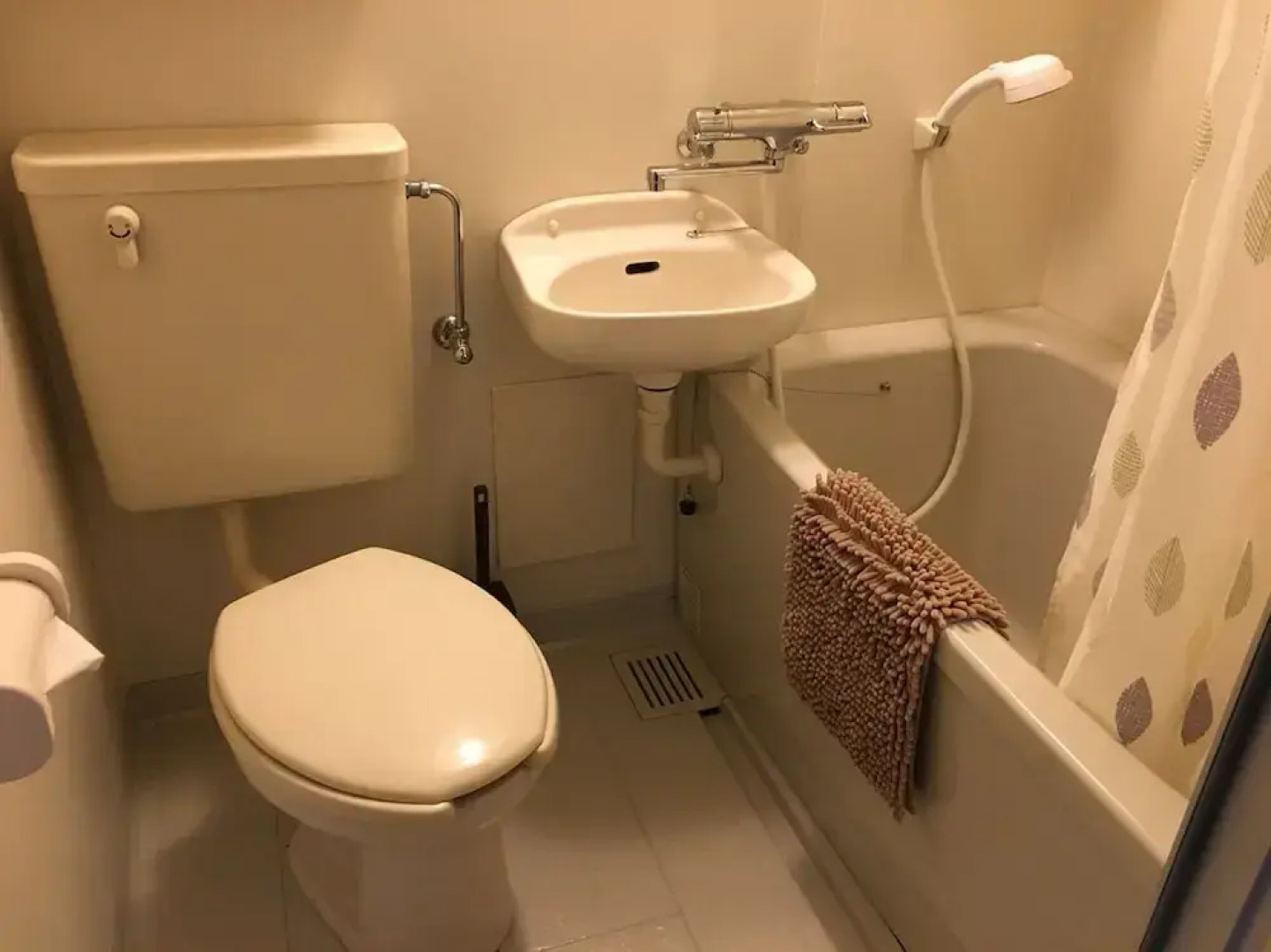 Yenn's Marina Inn Zamami Condominium