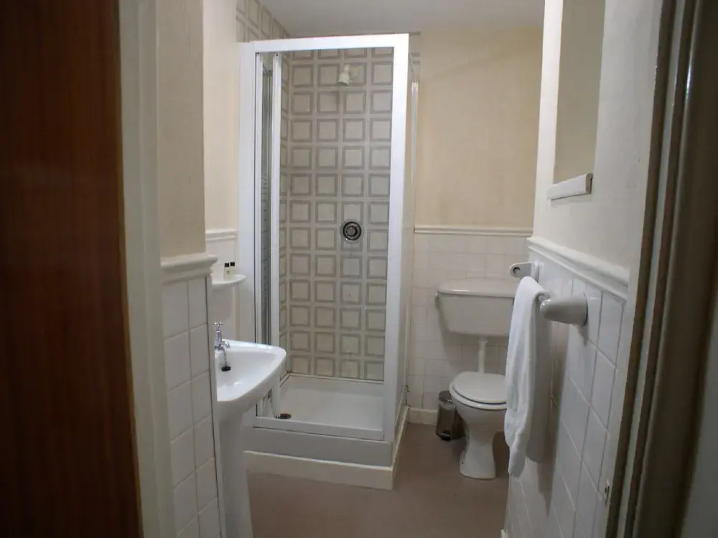 St. Magloire Guesthouse