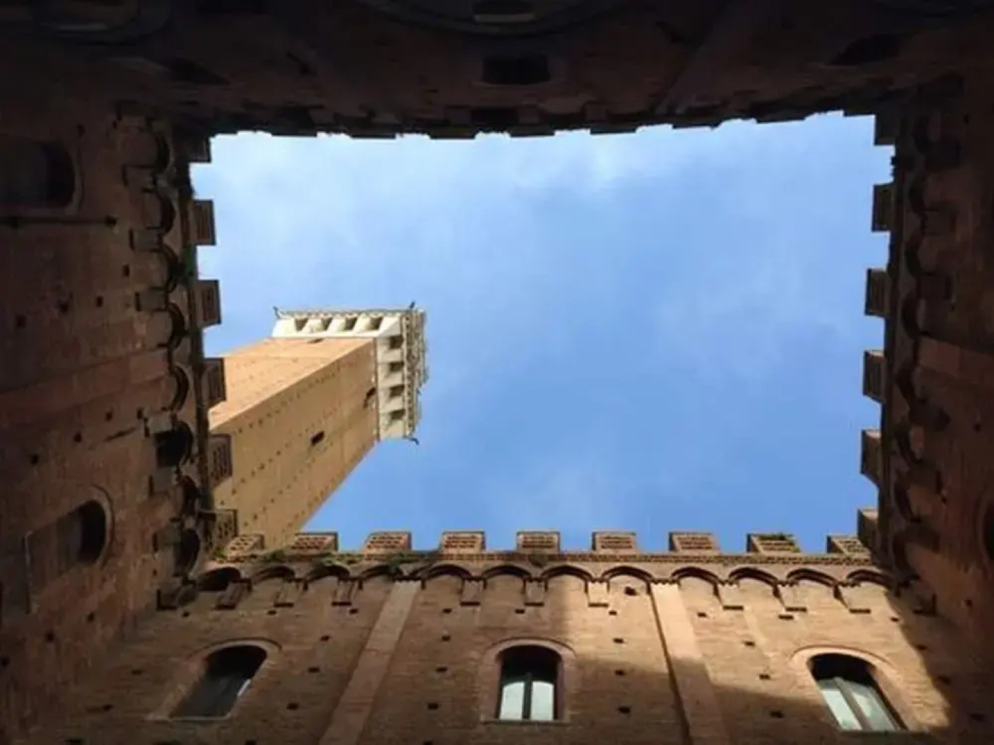 Cozy 2-bedroom Apartment