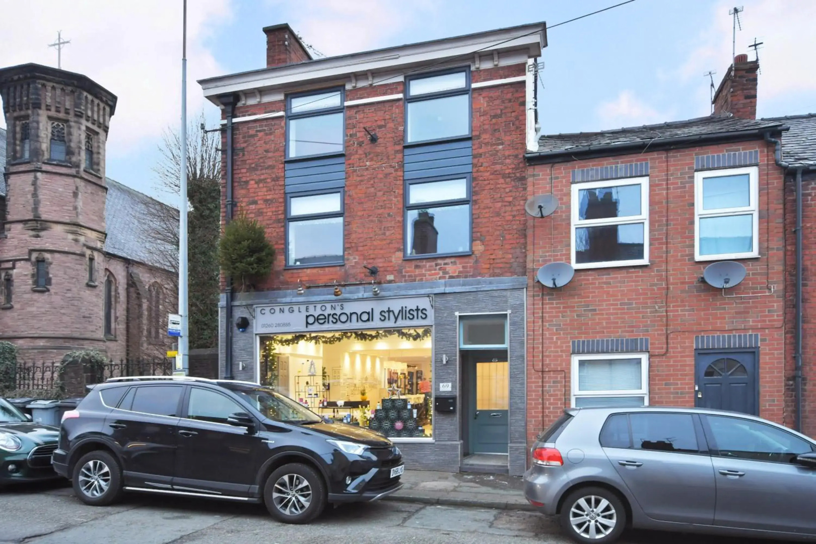 Antrobus Deluxe Apartments by YourStays