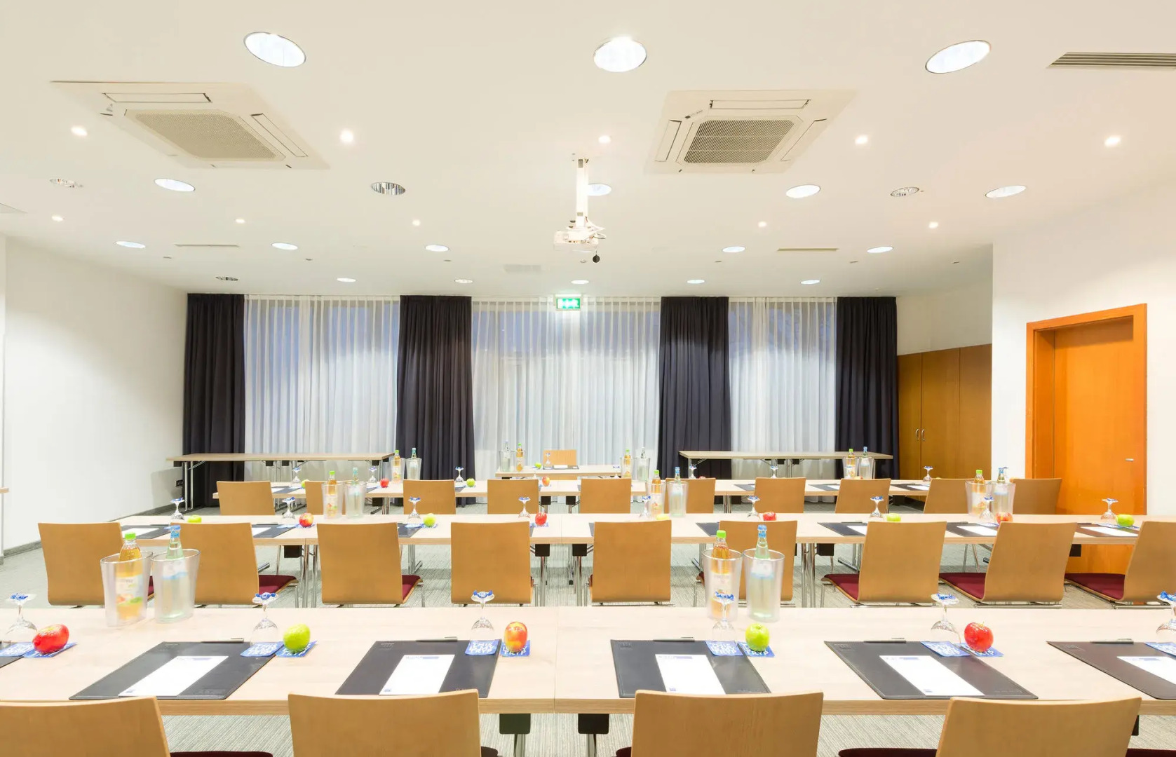 B&B HOTEL Krefeld-Süd