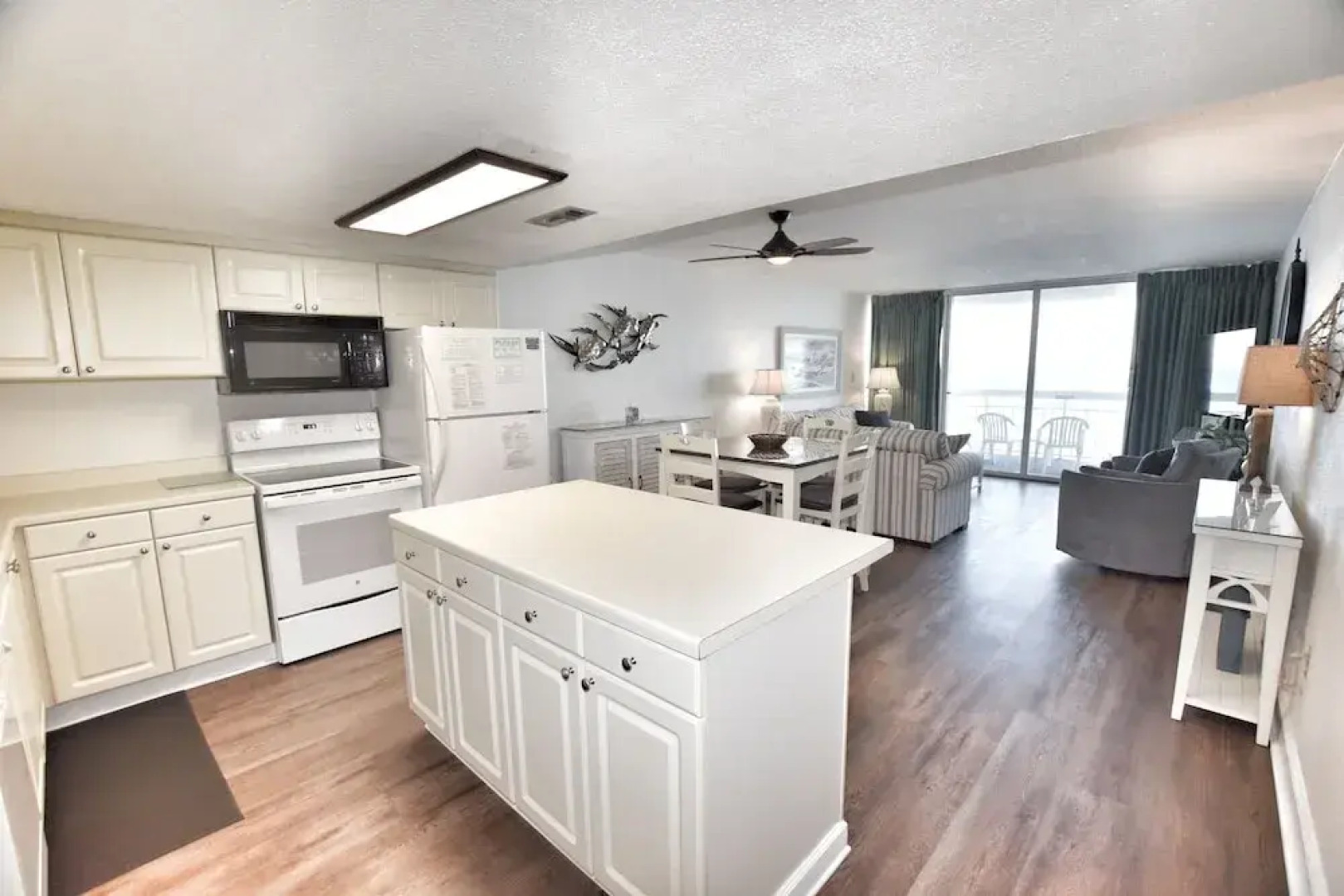 0711 Waters Edge Resort 2 Bedroom Condo by Redawning