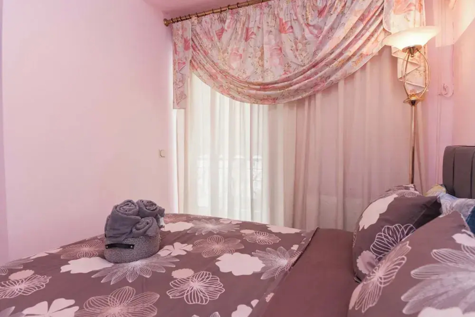 Chrisoupoli Cheerful 2 Bd Apt w Balcony