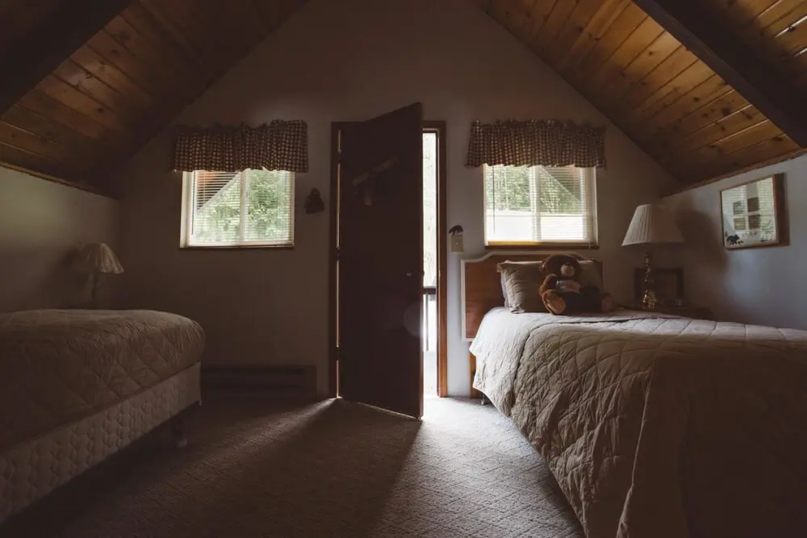 Otter Chalet on Fish Lake Cabin Rental