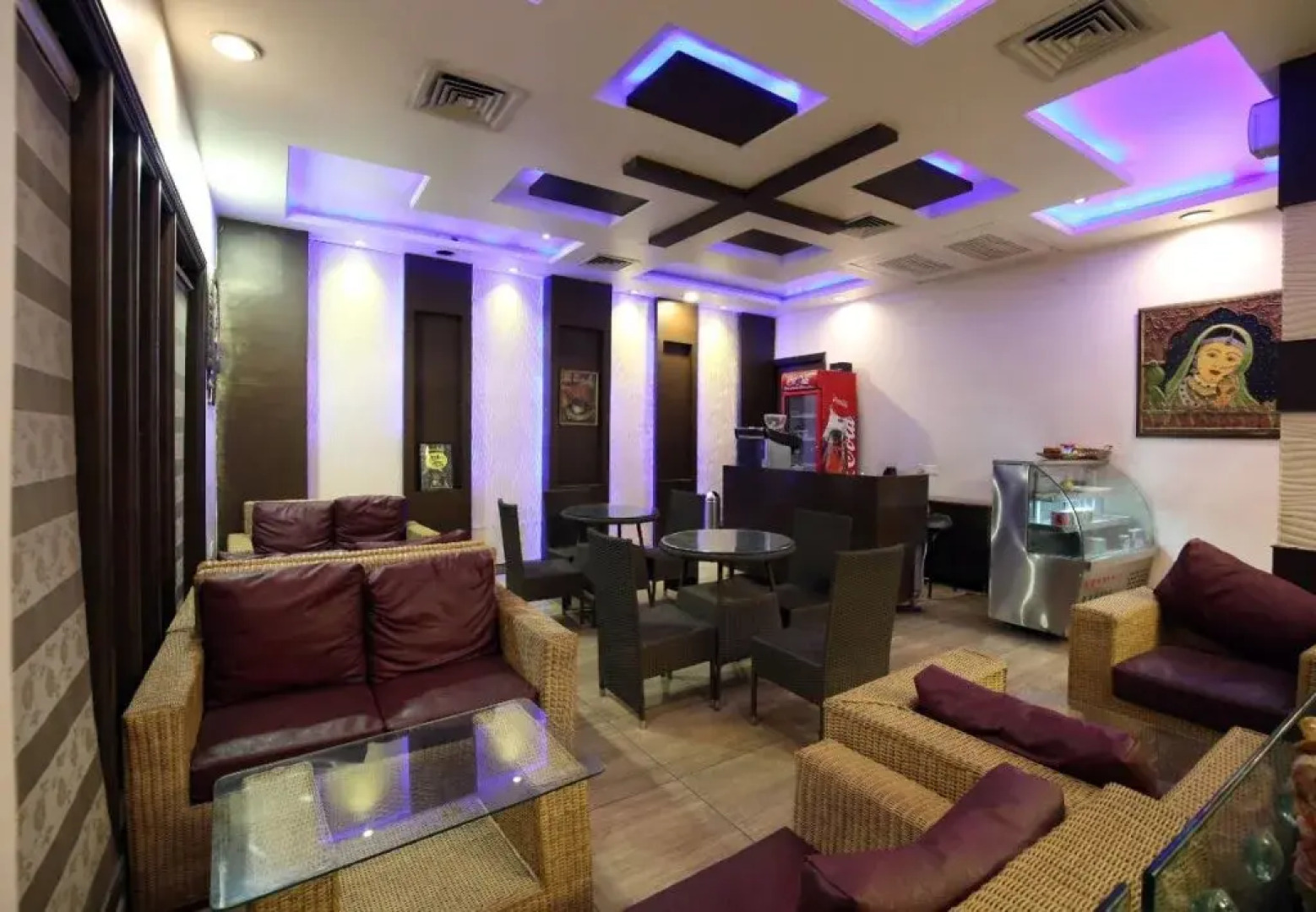 OYO Flagship 113 Golden Temple Road